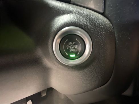 Used 2022 Chevrolet Silverado 1500 LT image 17