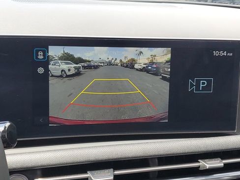 Used 2025 Hyundai Tucson SEL FWD image 18