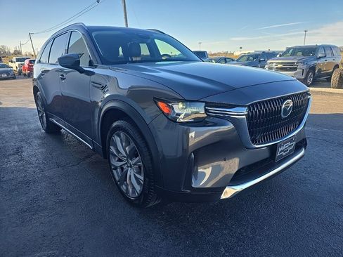 Used 2024 MAZDA CX-90 3.3 Turbo w/ Premium Package image 9