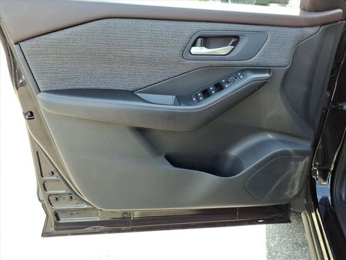 Used 2021 Nissan Rogue SV AWD/4WD image 20