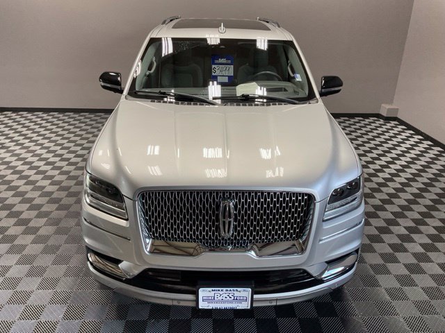 Used 2019 Lincoln Navigator Reserve AWD/4WD image 5