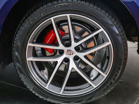 Certified 2023 Porsche Macan S AWD/4WD image 14