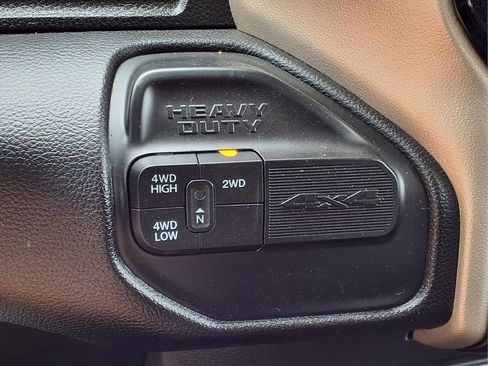 Used 2024 RAM 2500 Laramie AWD/4WD image 17