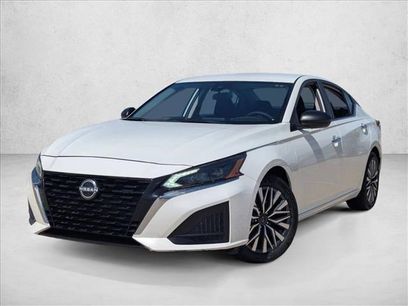 Used 2025 Nissan Altima 2.5 SV