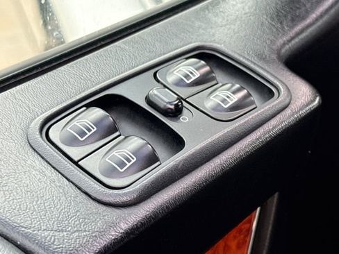 Used 2011 Mercedes-Benz G 55 AMG 4MATIC image 21