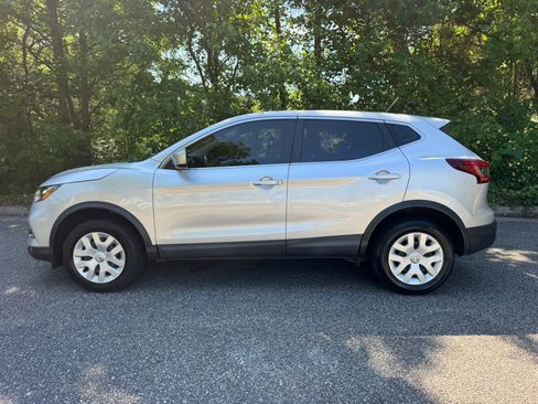 Used 2020 Nissan Rogue Sport S FWD image 4