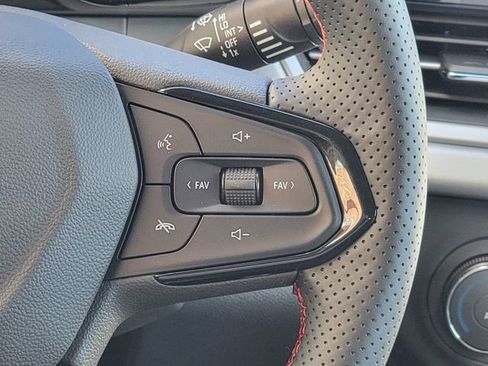 New 2026 Chevrolet Trax RS w/ Sunroof Package image 28