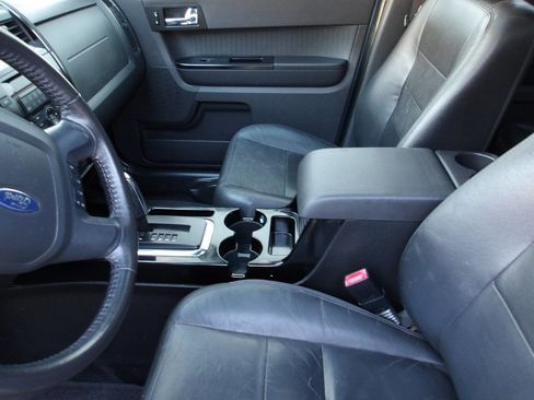 Used 2012 Ford Escape Limited image 24