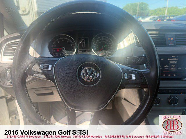 Used 2016 Volkswagen Golf Limited Edition FWD image 13