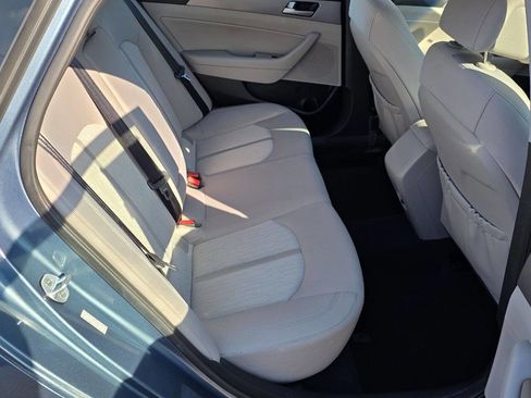 Used 2016 Hyundai Sonata SE image 12