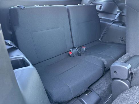 New 2025 Mitsubishi Outlander ES FWD image 29