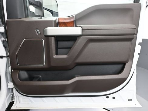 Used 2019 Ford F350 King Ranch w/ Tow Technology Bundle AWD/4WD image 46