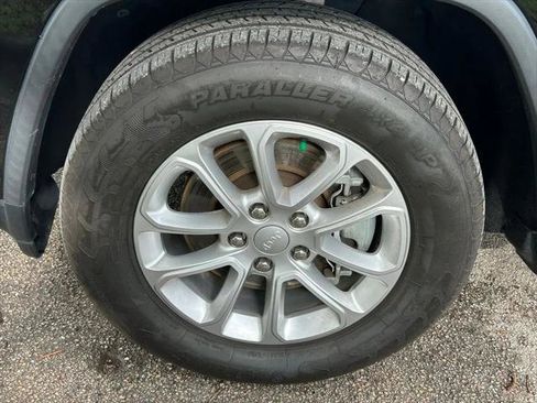 Certified 2022 Jeep Grand Cherokee Laredo E RWD image 30