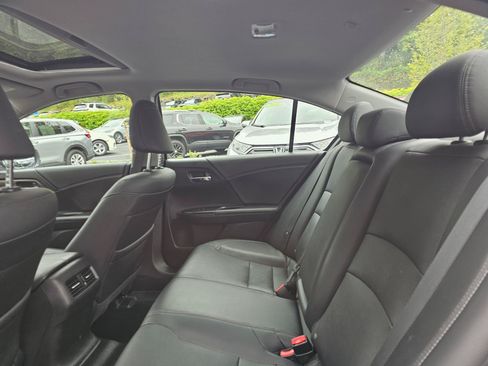 Used 2017 Honda Accord EX-L image 19
