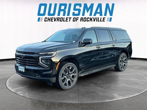 New 2026 Chevrolet Suburban RST w/ RST Capability Package image 2