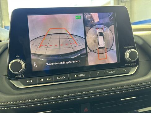 Used 2021 Nissan Rogue SV image 26