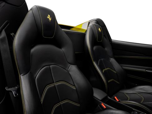 Used 2017 Ferrari 488 Spider RWD image 35