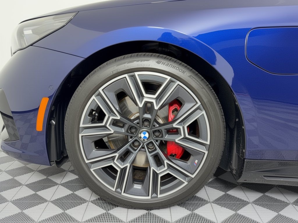 Certified 2026 BMW 550e xDrive AWD/4WD image 13