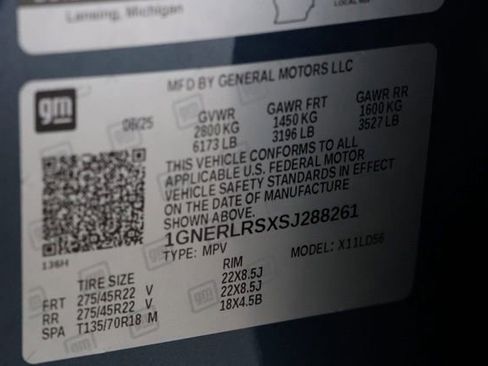 Used 2025 Chevrolet Traverse RS w/ LPO, Floor Liner Package FWD image 43