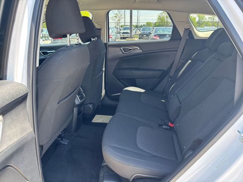 Used 2025 Kia Sportage LX FWD image 24