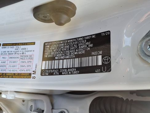 Used 2021 Toyota C-HR LE FWD image 26