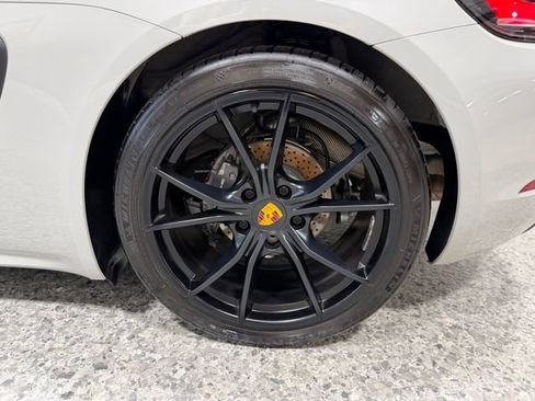 Used 2019 Porsche 718 Boxster RWD image 51