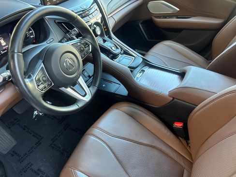 Used 2023 Acura RDX w/ Technology Package FWD image 4