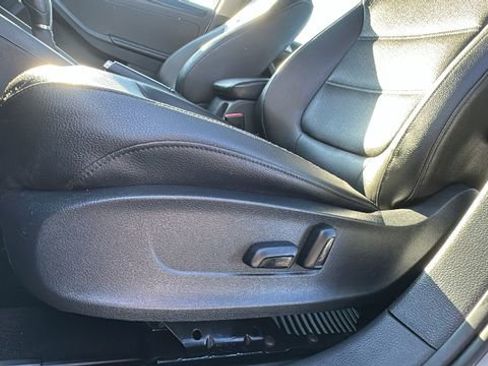 Used 2017 Volkswagen Jetta SEL image 24