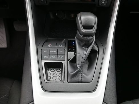 Certified 2024 Toyota RAV4 XLE AWD/4WD image 25