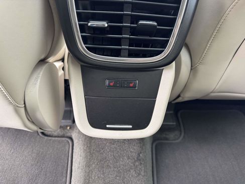 Used 2016 Lincoln MKX Reserve w/ Climate Package image 19