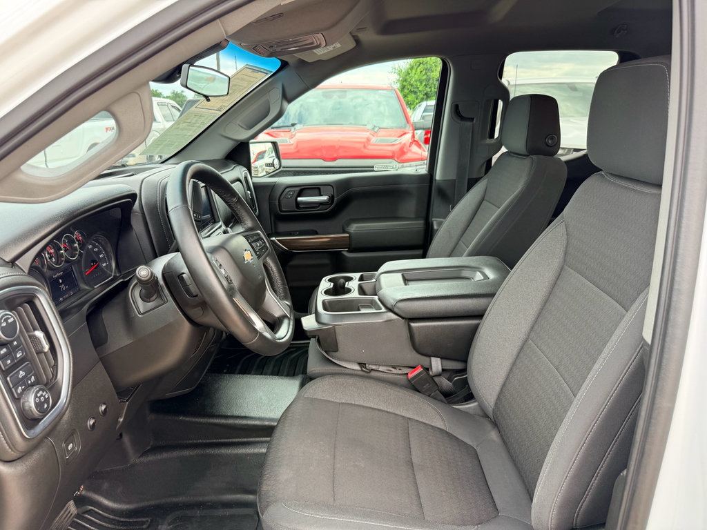Used 2021 Chevrolet Silverado 1500 LT w/ Safety Package II AWD/4WD image 13