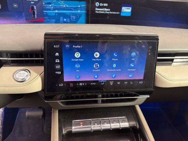 Used 2025 Lincoln Nautilus Premier AWD/4WD image 26