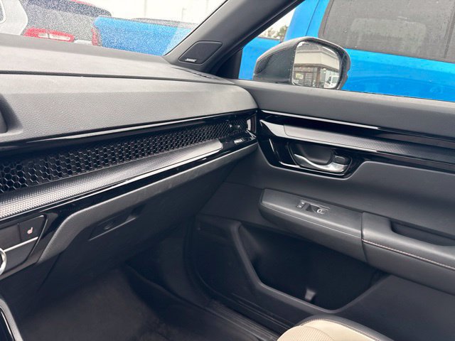 Used 2025 Honda CR-V Sport Touring image 23