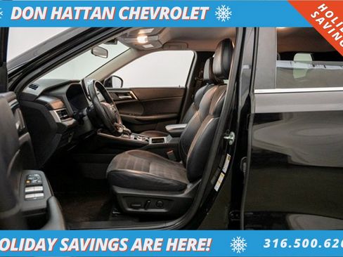 Used 2023 Mitsubishi Outlander SE image 5