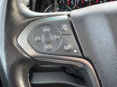 Used 2019 Chevrolet Suburban Premier image 19