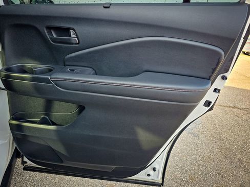 Used 2022 Honda Passport TrailSport image 42