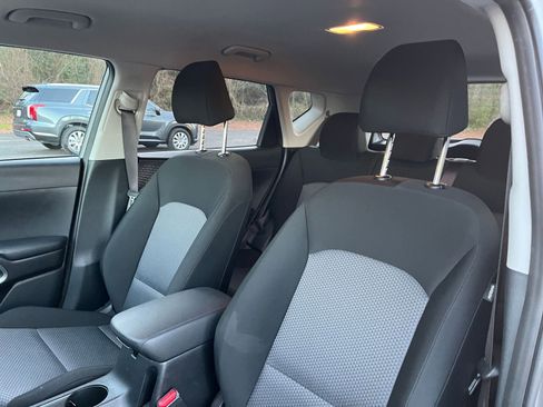 Used 2025 Kia Soul LX w/ LX Technology Package image 34