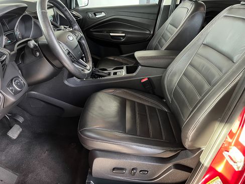 Used 2018 Ford Escape Titanium AWD/4WD image 10