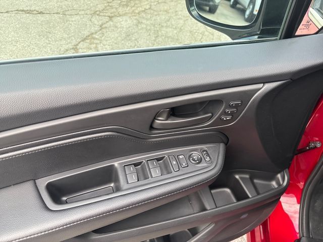 Used 2025 Honda Odyssey Sport-L image 11