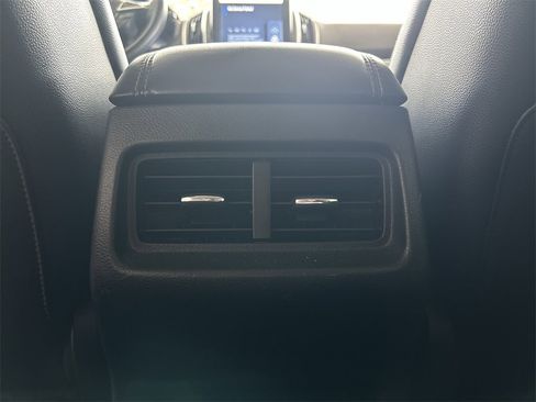 Used 2024 Ford Edge Titanium image 38