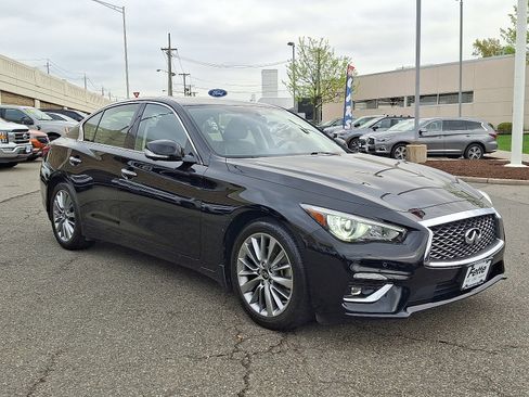 Certified 2023 INFINITI Q50 Luxe w/ Cargo Package AWD/4WD image 3