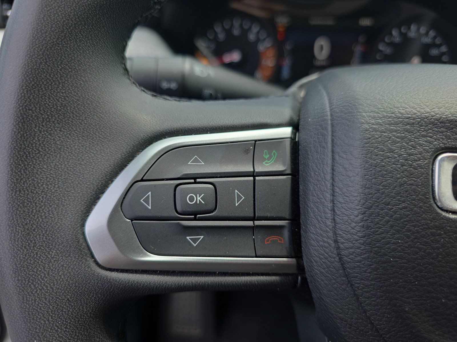 Used 2024 Jeep Compass Latitude AWD/4WD image 25