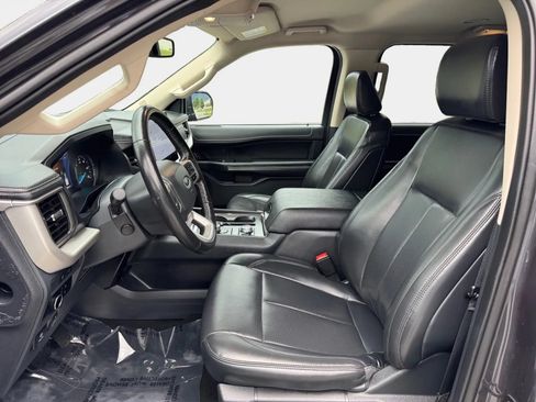 Used 2024 Ford Expedition XLT AWD/4WD image 9