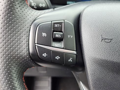 Used 2023 Ford Escape ST-Line image 16