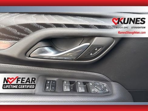 Used 2023 GMC Yukon Denali w/ LPO, Floor Liner Package image 31