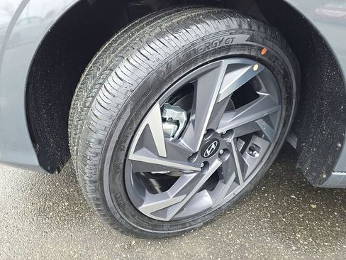 New 2026 Hyundai Elantra Limited FWD image 43