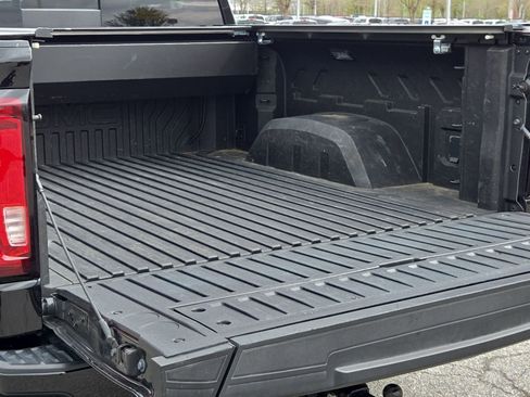 Used 2024 GMC Sierra 1500 Denali Ultimate image 9