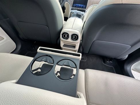 Used 2023 Mercedes-Benz GLC 300 4MATIC image 19