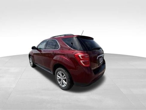 Used 2017 Chevrolet Equinox LT w/ Convenience Package FWD image 4