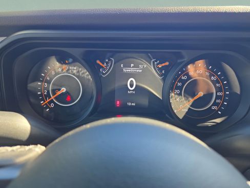 New 2025 Jeep Gladiator Sport image 16